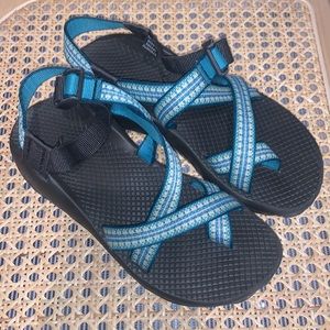 Womens Chacos | Chaco sandals | hiking sandals | outdoor | size 7